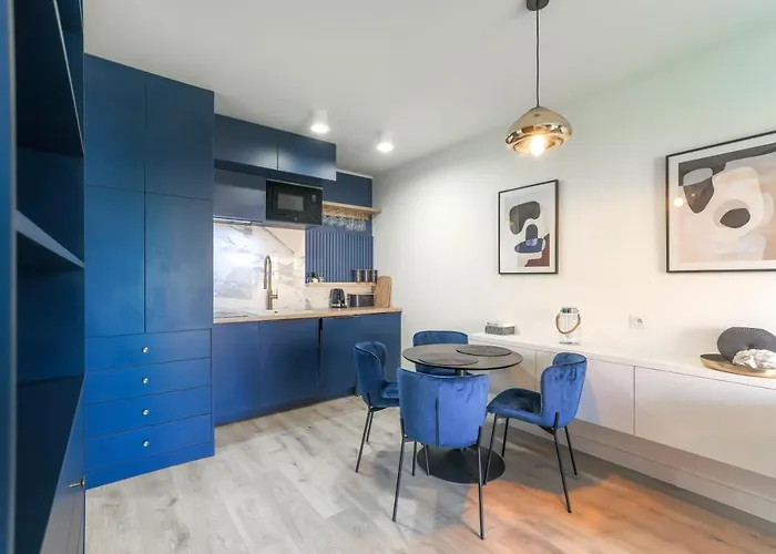 Apartament Centrum Gdańsk blisko Starego Miasta z widokiem na rzekę